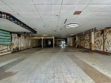 Disewakan Gedung 2 lantai di Jalan Embong Sawo dekat Tunjungan Plaza