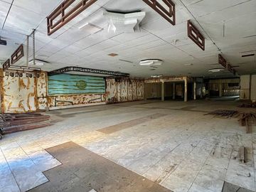 Disewakan Gedung 2 lantai di Jalan Embong Sawo dekat Tunjungan Plaza