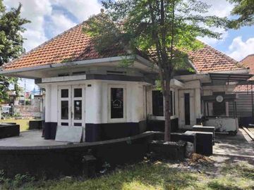 Dijual Rumah Hook Jalan Musi Darmo Surabaya Pusat