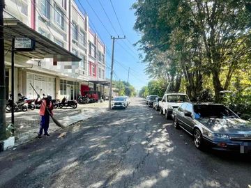 jual murah ruko dharmahusada indah strategis dekat jalan raya komersil