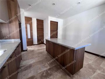 CASA EN VENTA LA LOMA CLUB DE GOLF