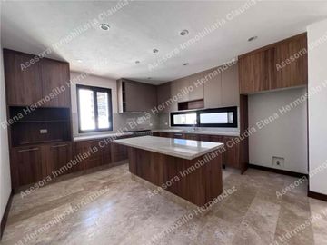 CASA EN VENTA LA LOMA CLUB DE GOLF
