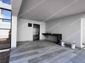 CASA EN VENTA LA LOMA CLUB DE GOLF