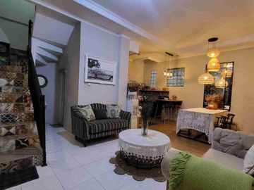 rumah 2 lantai design villa, di tki 3 blok depan bandung