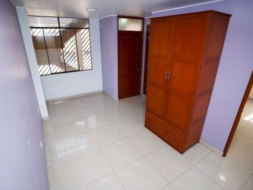 ¡INCREÍBLE OPORTUNIDAD! AMPLIA CASA EN VENTA POR USD 118,000 CON EXCELENTE CONECTIVIDAD EN CARABAYLLO