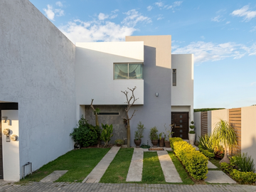 CASA EN VENTA EN NAYARABASTOS TEPIC NAYARIT