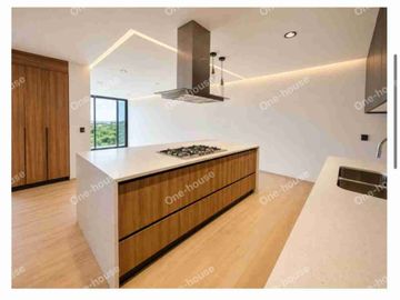 DEPARTAMENTO EN RENTA EN ANTIGUA II–ZONA ESMERALDA