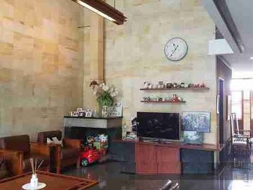 Dijual Rumah di Setraduta
