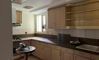 Spacious 4 Bedroom Unit For Sale at Forbes Tower, Valero Makati