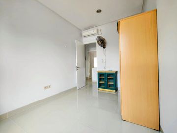 Dijual Cepat Rumah di Glc, Cluster Amerika Latin, Uk.6x16m2
