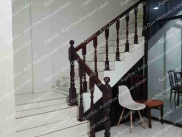 Ruko 4lantai Siap pakai pangeran Jayakarta Jakarta Pusat minimal sewa 2tahun