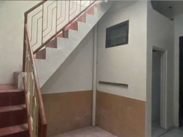 Rumah 2 Lantai Terawat di Sidosermo Surabaya Selatan – Lokasi Strategis