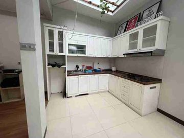 Rumah cluster kota wisata sdh renovasi LT 128 LB 150 siap huni semifurnished