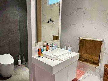 DI JUAL PENTHOUSE SAUMATA SUITE ALAM SUTERA