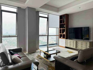 DI JUAL PENTHOUSE SAUMATA SUITE ALAM SUTERA