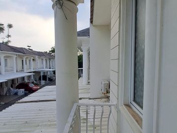 Rumah Cantik Minimalis Vanya Park Cluster Anila BSD City