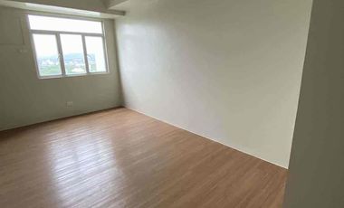 FOR RENT BARE UNIT AT VISTA POINTE