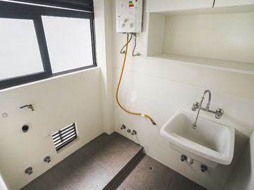 ¡MODERNO FLAT EN VENTA POR USD 173,235 EN EL CORAZÓN DE SANTA CRUZ Y A PASOS DEL MALECÓN!