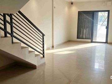 DIJUAL CEPAT RUKO BISNIS STRATEGIS DI DEKAT UPJ
