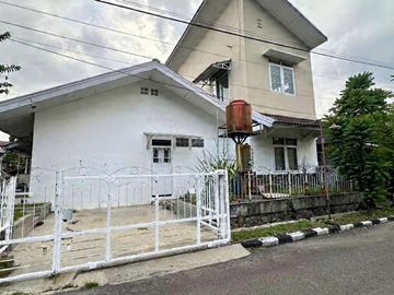 TURUN HARGA DRASTIS! Rumah Hook 2 Lantai SHM di Area Arcamanik  Kini Hanya Rp1,4 M