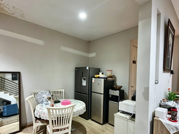 HOOK, FULL FURNISHED !! LUAS 155 CLUSTER SUMMARECON BEKASI