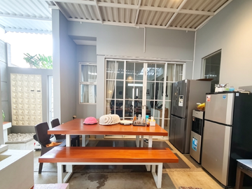 HOOK, FULL FURNISHED !! LUAS 155 CLUSTER SUMMARECON BEKASI