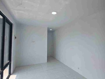 DISEWA GUDANG LAKSANA BUSINESS PARK LUAS 450 M²