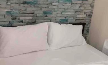 Cozy Condo Near Greenbelt