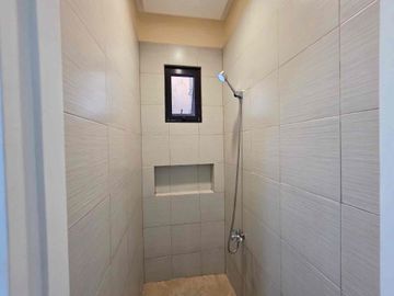 HOUSE AND LOT FORSALE IN KATARUNGAN VILLAGE MUNTINLUPA CITY
