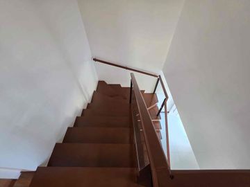 HOUSE AND LOT FORSALE IN KATARUNGAN VILLAGE MUNTINLUPA CITY