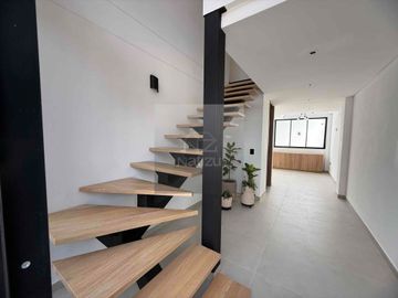 Casa Unifamiliar en Urbanización cerrada para estrenar