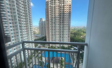 FOR LEASE: Semi-Furnished 3-Bedroom Condo with Parking at The Grove by Rockwell, Pasig