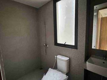 DISEWAKAN RUMAH 2 LANTAI FULLY FURNISH & ELEKTRONIK DI TANAKAYU SVANI BSD CITY TYPE 6 HOEK