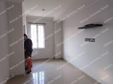Rumah 2 Lantai Siap Huni di Gading Serpong