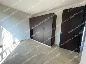 CASA SEMINUEVA EN VENTA O RENTA EN SANTE II XOCHITEPEC VIG Y AMENIDADES