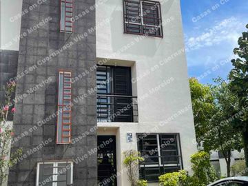 CASA SEMINUEVA EN VENTA O RENTA EN SANTE II XOCHITEPEC VIG Y AMENIDADES