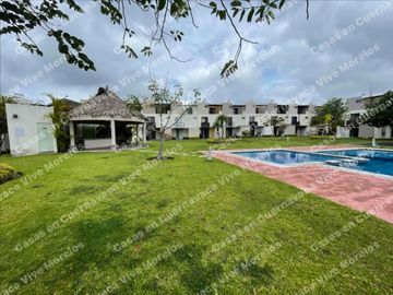 CASA SEMINUEVA EN VENTA O RENTA EN SANTE II XOCHITEPEC VIG Y AMENIDADES