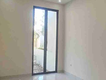 🔥SALE *HARUS TERJUAL*🔥RUMAH DIAN ISTANA BARU GRESS