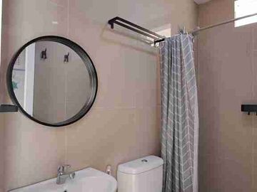 disewakan rumah mewah minimalis semi furnish di citraland semi furnish