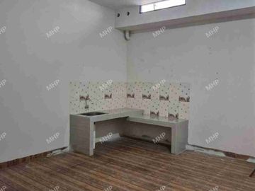 Ruko Renovasi Siap Huni Disewakan