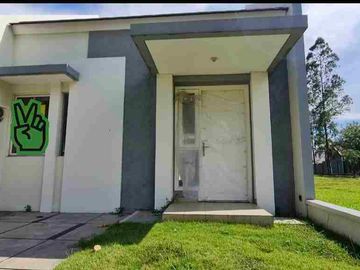 SEWA RUMAH SAMPING TAMAN 6X17 SUVARNA SUTERA CLUSTER FEDORA PASAR KEMIS CIKUPA TANGERANG