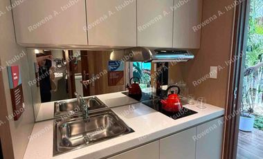 Una Apartment, For Sale Studio unit, walking Distance to DLSU Laguna Campus