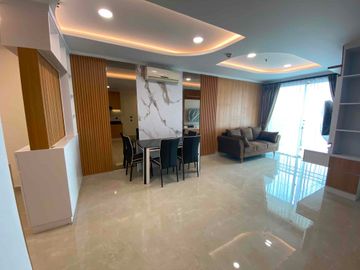 Jual Apartemen Frenchwalk Tower Lyon Garden Full Furnish 2 kamar baru renovasi sertifikat