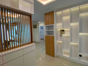 Jual Apartemen Frenchwalk Tower Lyon Garden Full Furnish 2 kamar baru renovasi sertifikat