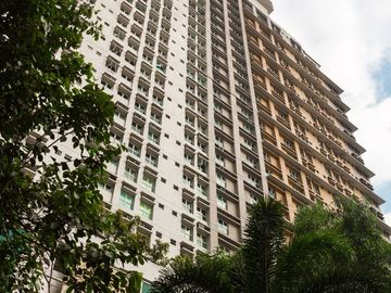 RFO Studiio 228K DP Move In Rent to Own Condo in Boni Mandaluyong Pioneer Woodlands