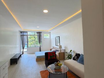 Townhouse for Sale Along Visayas Ave | Lot Area 56.3 Floor Area 158 SQM | 1-2 Car Garage