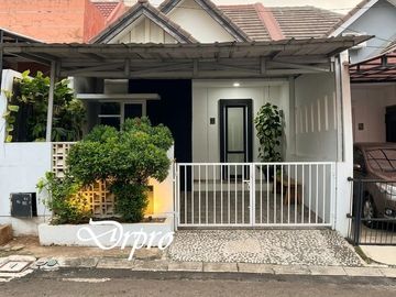 Rumah komplek siap huni jln Cendrawasih cipayung ciputat