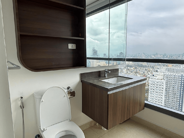 3BR Condo for Sale in Shang Salcedo Place, Salcedo Village, Makati - RS4973981