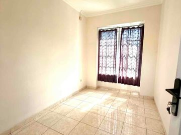 Rumah Nyaman di Lingkungan Elit Strategis