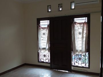 Dijual Rumah di Kota Baru Parahyangan, Siap Huni Tatar Wangsakerta